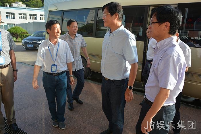 省食品药品监督管理局局长朱志泉来J9娱乐集团调研
